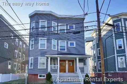 17 Ashland St #1, Somerville, MA 02144