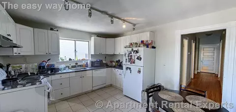 99 Marion St #2, Somerville, MA 02143