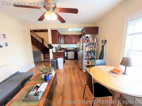 26 White St #2, Cambridge, MA 02140
