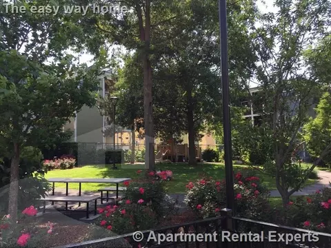 240 Sidney St, Cambridge, MA 02139