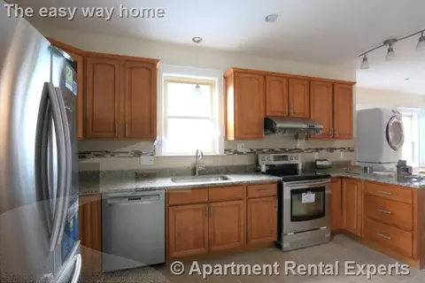 14 Bay State Ave #2, Somerville, MA 02144