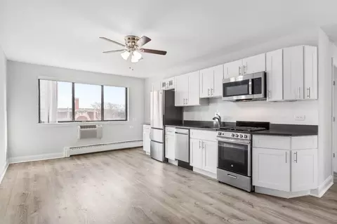 5534 N Kenmore Ave, Chicago, IL 60640