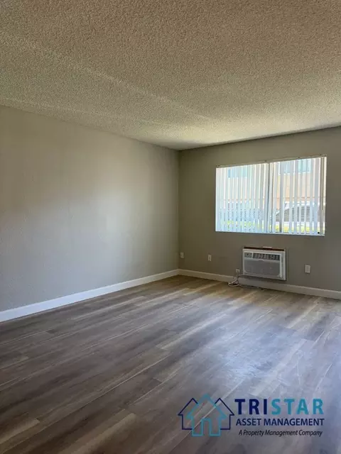 12645 Laurel St, Lakeside, CA 92040