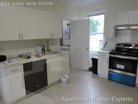 47 Dane St #1, Somerville, MA 02143