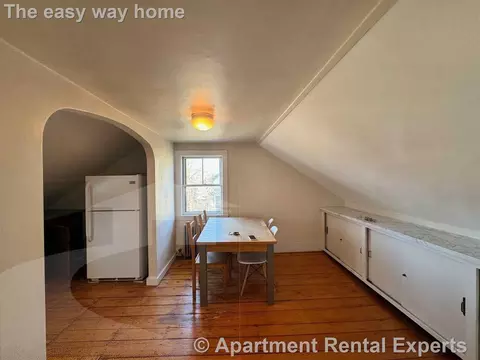 9 Clinton St #3, Cambridge, MA 02139