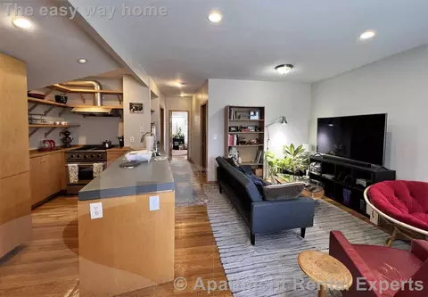 132 Columbia St #1, Cambridge, MA 02139