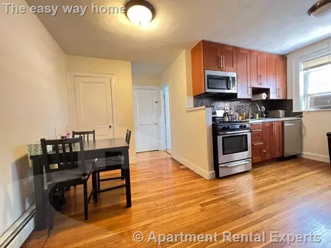 38 Day St #31, Somerville, MA 02144