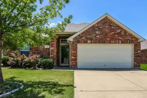 1235 Sweetwater Dr, Burleson, TX 76028