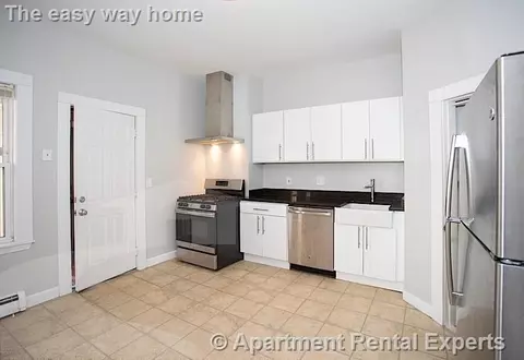 222 Prospect St #3, Cambridge, MA 02139