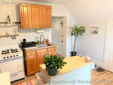 9 Bradford Ave #3, Somerville, MA 02145