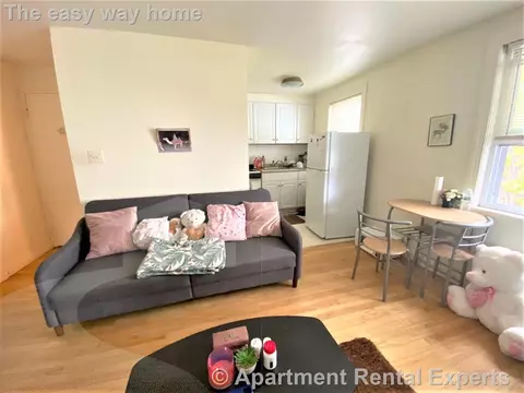 48 Kirkland St #9, Cambridge, MA 02138
