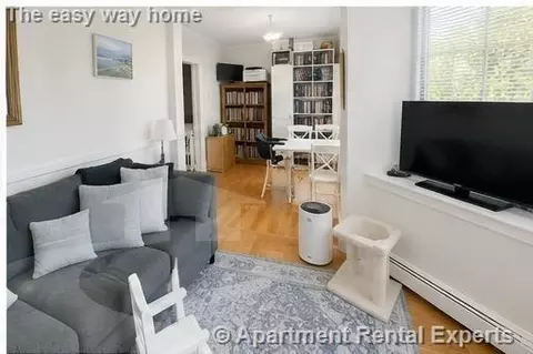 192 Central St #3, Somerville, MA 02145