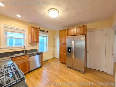 615 Boston Ave, Medford, MA 02155