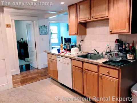 223 Summer St #3L, Somerville, MA 02143