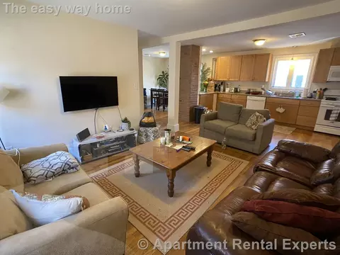 80 Ten Hills Rd, Somerville, MA 02145