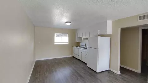 905 N Main St, Copperas Cove, TX 76522 photo 2