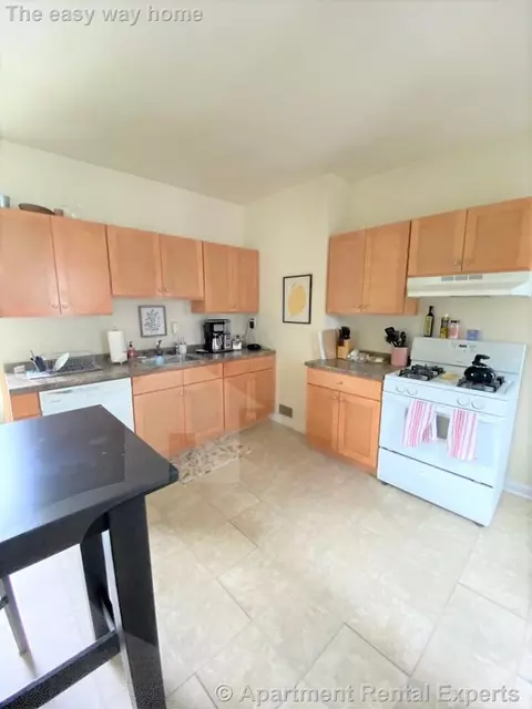 14 Stickney Ave #2, Somerville, MA 02145