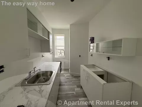72 Kirkland St #35, Cambridge, MA 02138