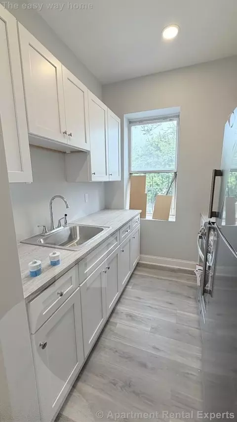 74 Kirkland St #34, Cambridge, MA 02138
