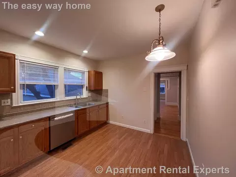 110 W Quincy St #1, Somerville, MA 02144