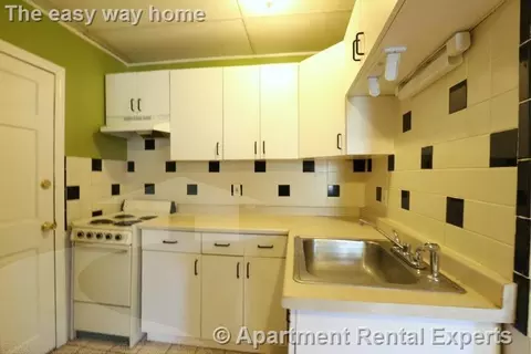 218 Western Ave #1, Cambridge, MA 02139