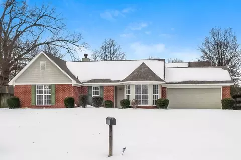 7291 Bridle Ln, Southaven, MS 38671