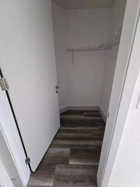 400 SE Central Pkwy, Stuart, FL 34994 photo 3