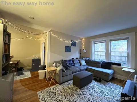 10 Agassiz St #5, Cambridge, MA 02140