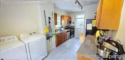 6 Lincoln Ave, Somerville, MA 02145