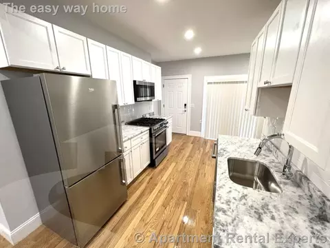 374 Oxford St #6, Cambridge, MA 02140
