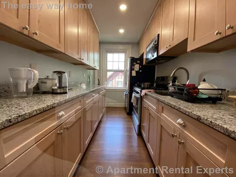 1699 Cambridge St #12A, Cambridge, MA 02138