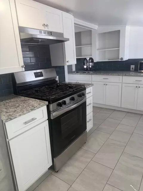 19 S Hollywood Ave #4, Daytona Beach, FL 32118