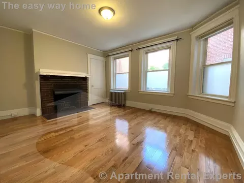 6 Craigie Cir #4, Cambridge, MA 02138