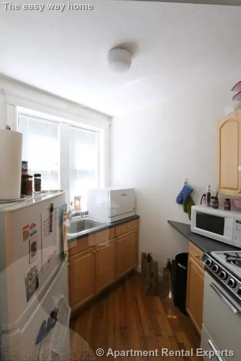 335 Harvard St # A, Cambridge, MA 02139