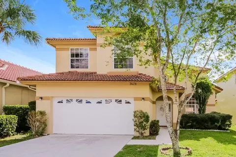 7678 Oakboro Dr, Greenacres, FL 33467