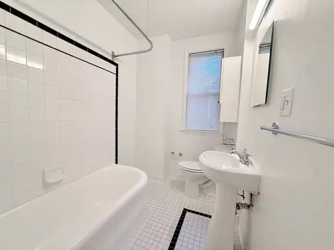 1825 New Hampshire Ave NW, Washington, DC 20009 photo 37