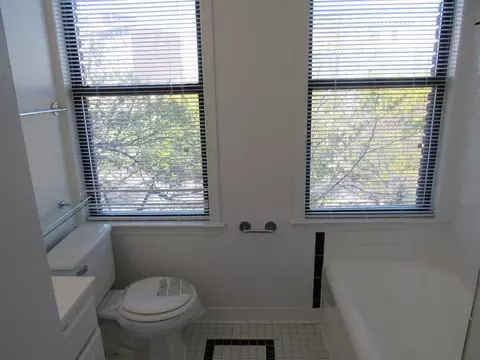 1825 New Hampshire Ave NW, Washington, DC 20009 photo 8