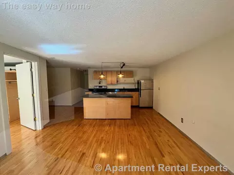 94 Beacon St #35, Somerville, MA 02143