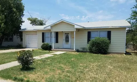 1405 Sycamore St, Big Spring, TX 79720