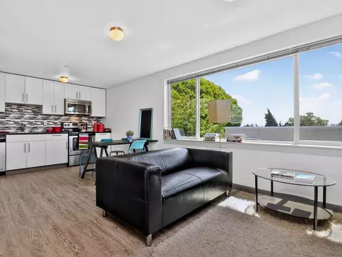 1123 N 92nd St, Seattle, WA 98103