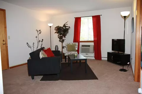 4784 S Boulevard NW, Canton, OH 44718