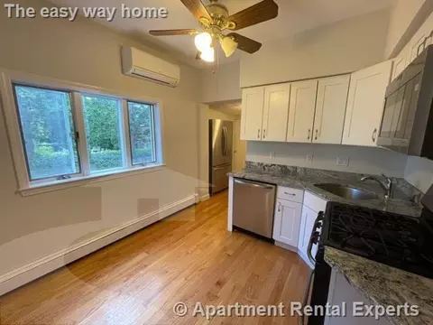 942 Broadway #2, Somerville, MA 02144