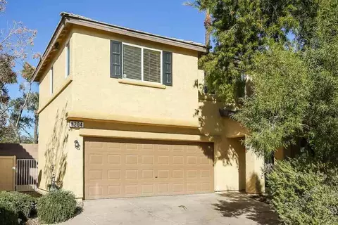 8204 Wildwood Glen Dr, Las Vegas, NV 89131