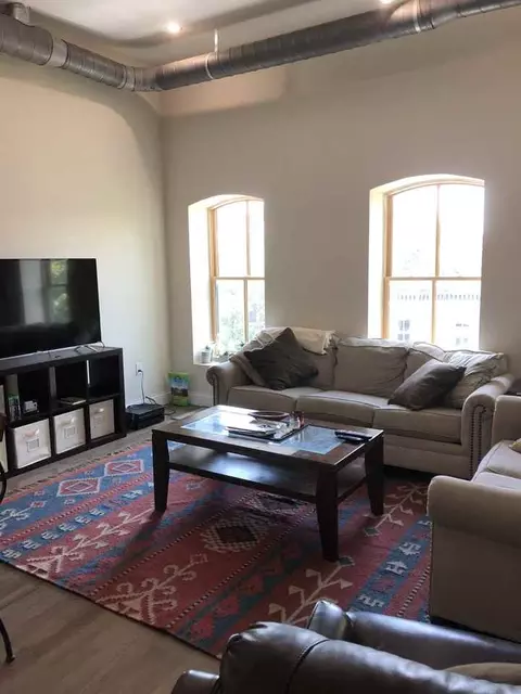 1913 9th St NW #2LEVEOWN, Washington, DC 20001