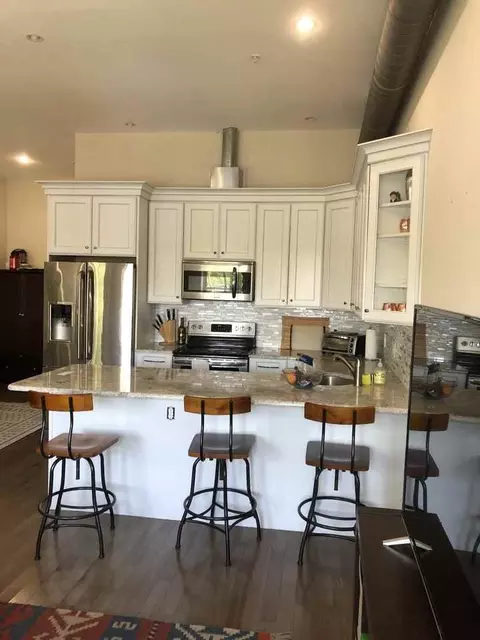 1913 9th St NW #2LEVEOWN, Washington, DC 20001