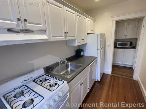 11 Ellery St #3, Cambridge, MA 02138