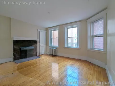 6 Craigie Cir #24, Cambridge, MA 02138