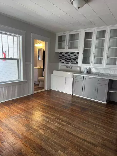 8 Hill St #2, Southbridge, MA 01550
