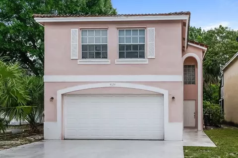 4124 Pine Hollow Cir, Greenacres, FL 33463