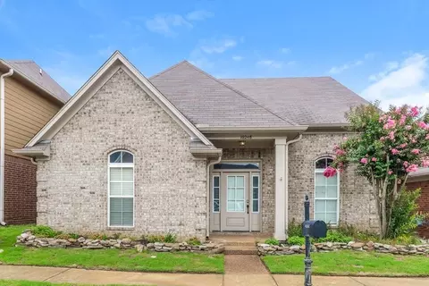 10248 Morning Hill Dr, Memphis, TN 38016